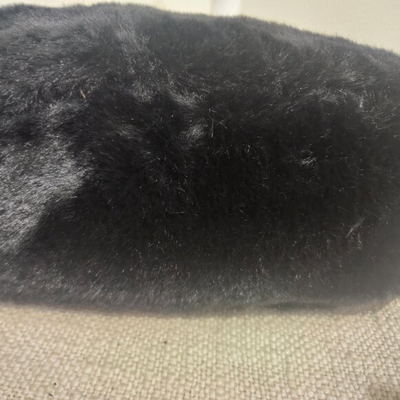 House of Harlow 1960 - Picture 3 of 5